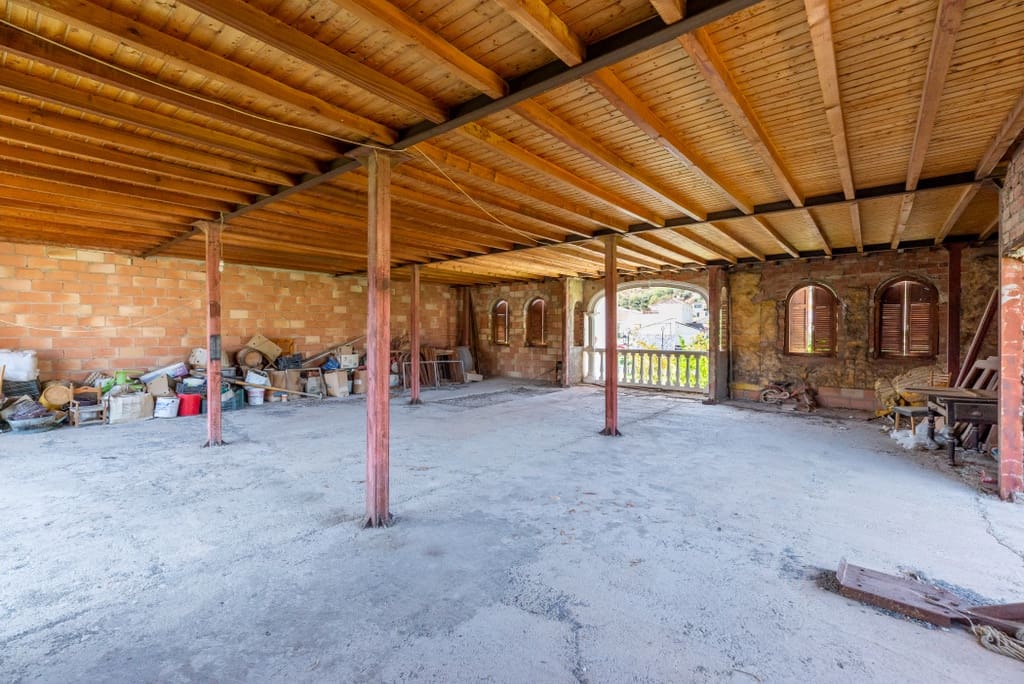 4 soveværelse Byhus til salg i Restabal med garage - € 250.000 (Ref: 9164449)