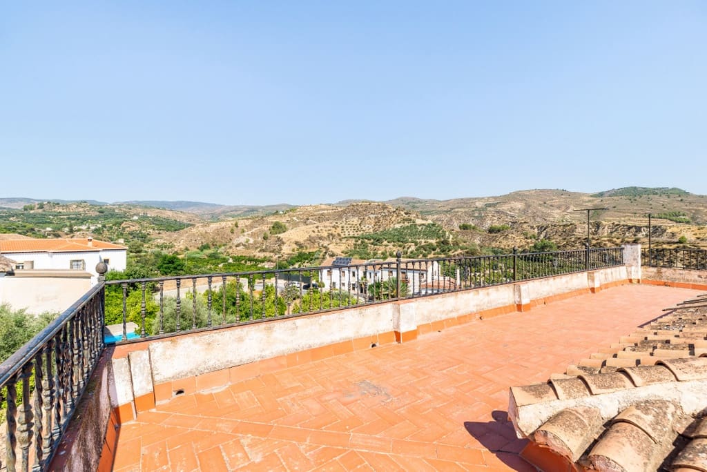 4 soveværelse Byhus til salg i Restabal med garage - € 250.000 (Ref: 9164449)