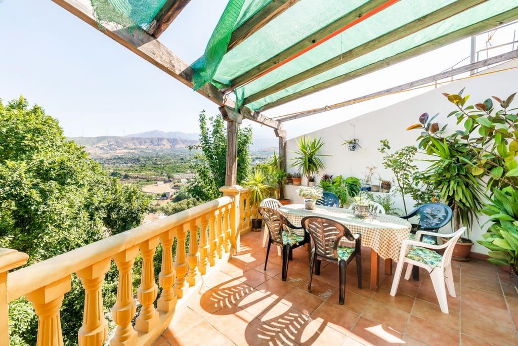 4 soveværelse Byhus til salg i Restabal med garage - € 250.000 (Ref: 9164449)