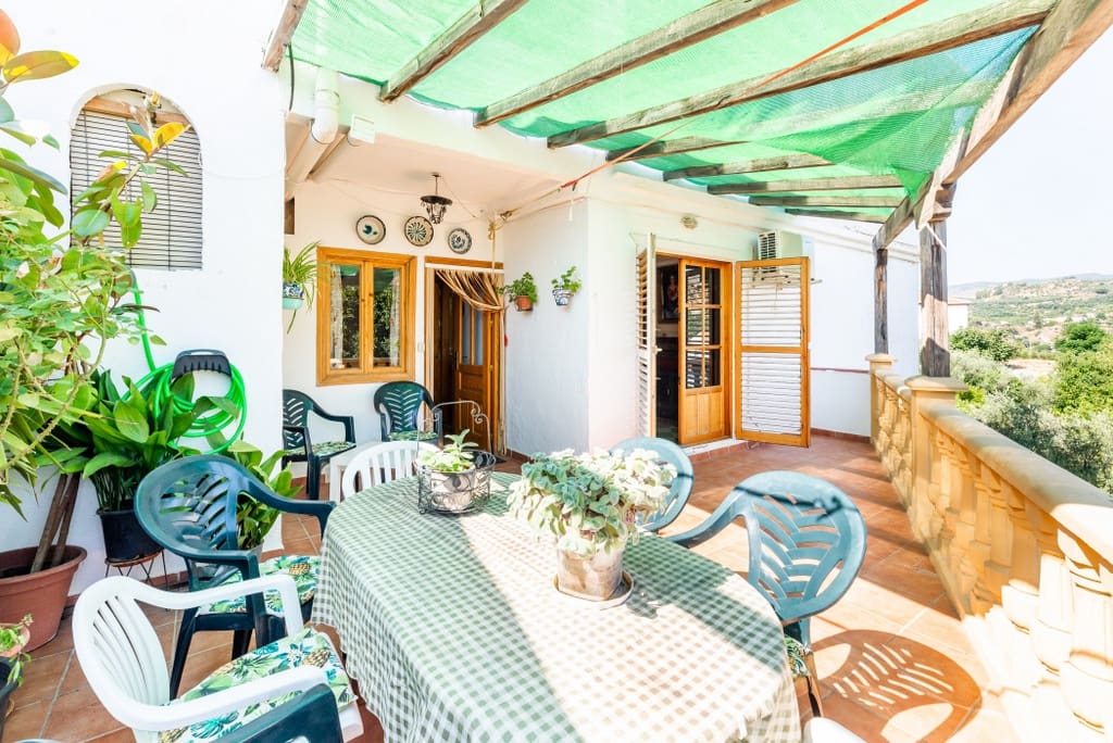 4 soveværelse Byhus til salg i Restabal med garage - € 250.000 (Ref: 9164449)