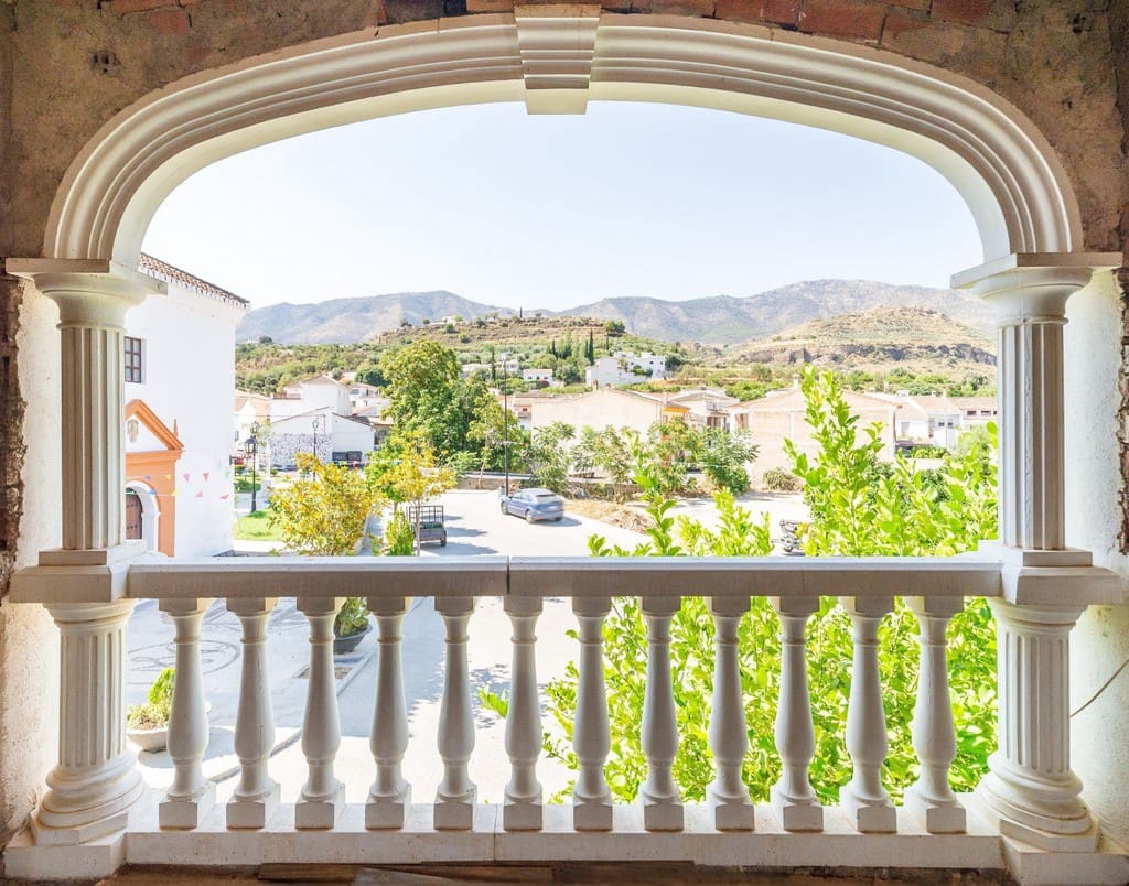 4 soveværelse Byhus til salg i Restabal med garage - € 250.000 (Ref: 9164449)