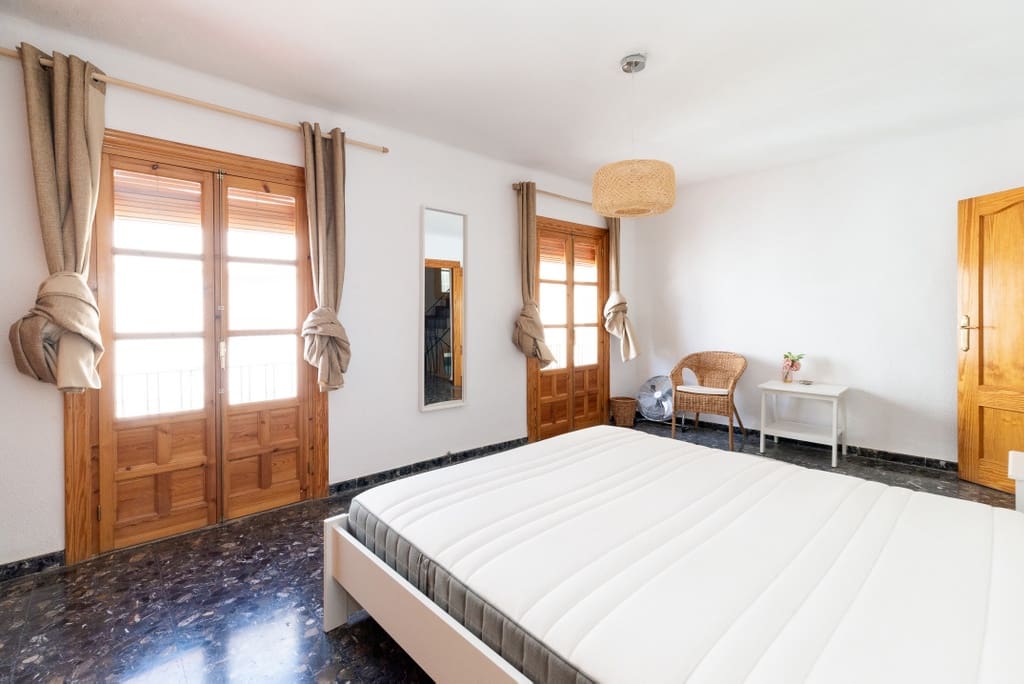 4 soveværelse Byhus til salg i Niguelas - € 180.000 (Ref: 9338559)