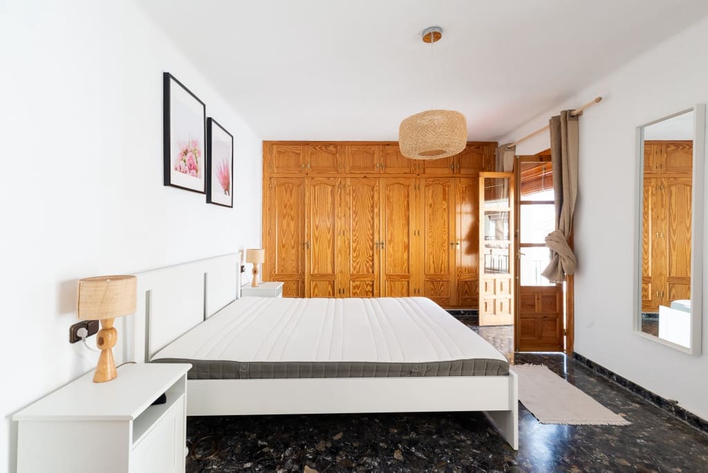 4 soveværelse Byhus til salg i Niguelas - € 180.000 (Ref: 9338559)