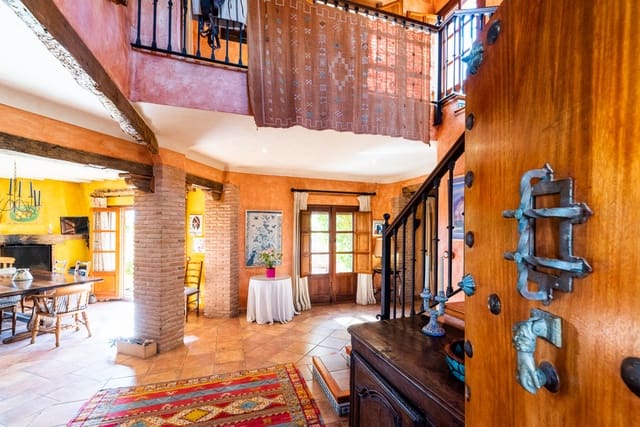 5 slaapkamer Finca/Landhuis te koop in El Pinar met zwembad garage - € 850.000 (Ref: 9360400)