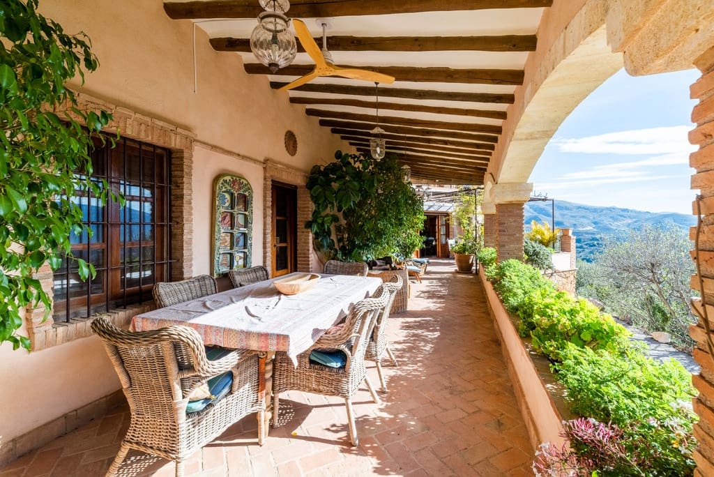 5 slaapkamer Finca/Landhuis te koop in El Pinar met zwembad garage - € 850.000 (Ref: 9360400)