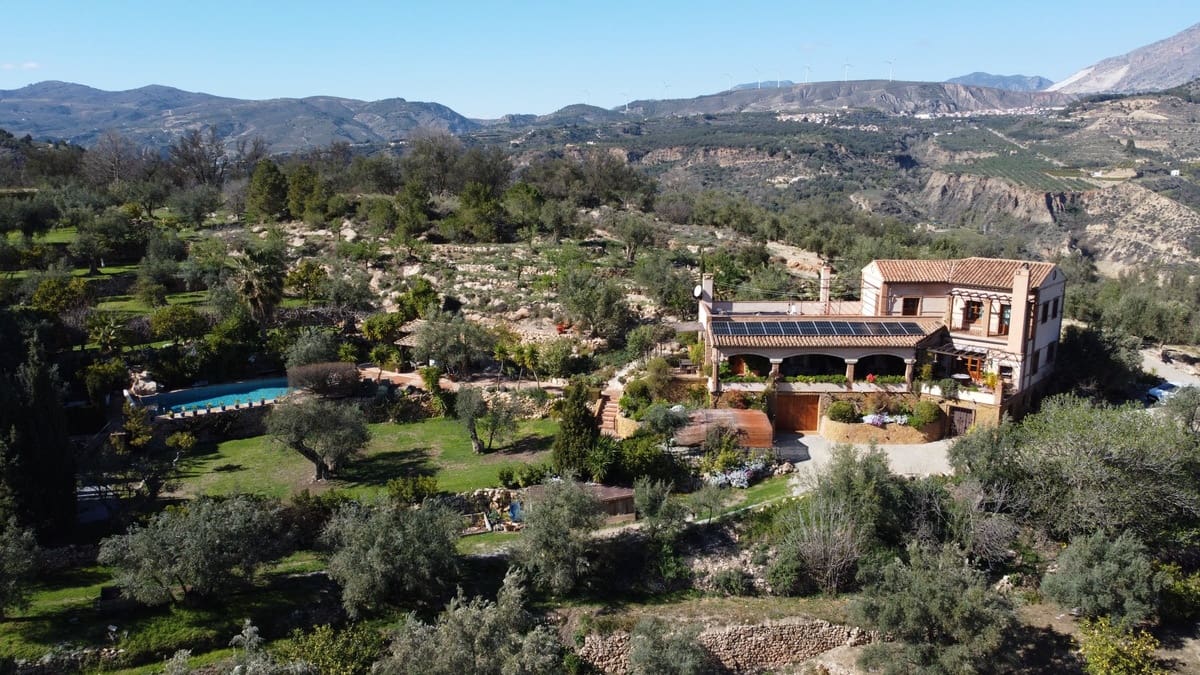 5 slaapkamer Finca/Landhuis te koop in El Pinar met zwembad garage - € 850.000 (Ref: 9360400)