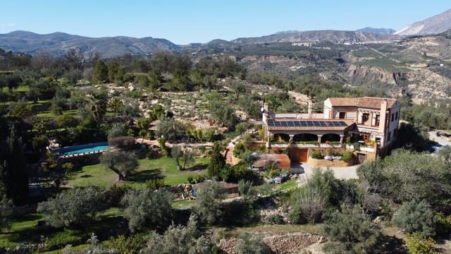 5 slaapkamer Finca/Landhuis te koop in El Pinar met zwembad garage - € 850.000 (Ref: 9360400)