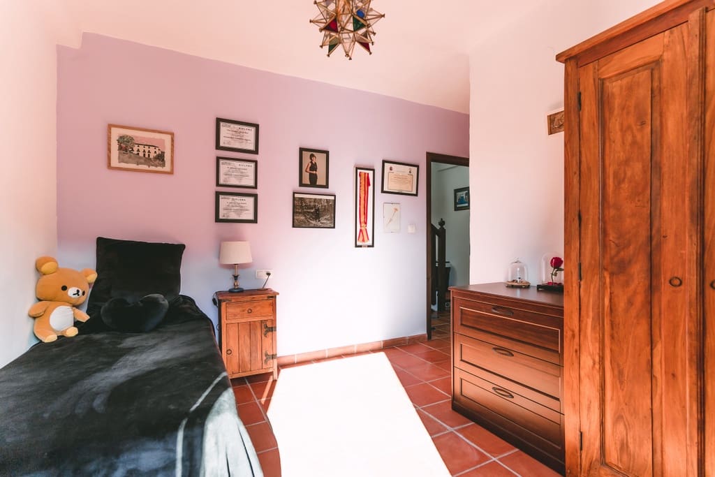 4 bedroom Villa for sale in Niguelas with pool - € 350,000 (Ref: 9414422)