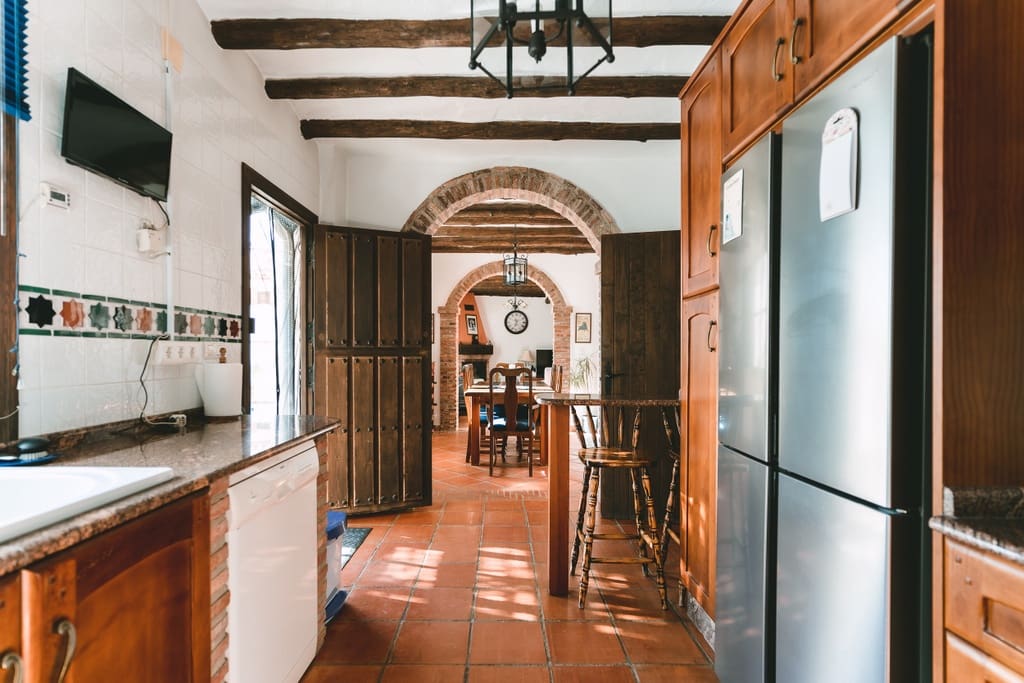 4 bedroom Villa for sale in Niguelas with pool - € 350,000 (Ref: 9414422)