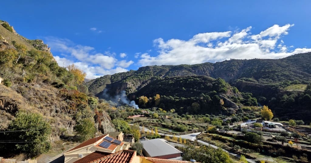 4 bedroom Villa for sale in Niguelas with pool - € 350,000 (Ref: 9414422)