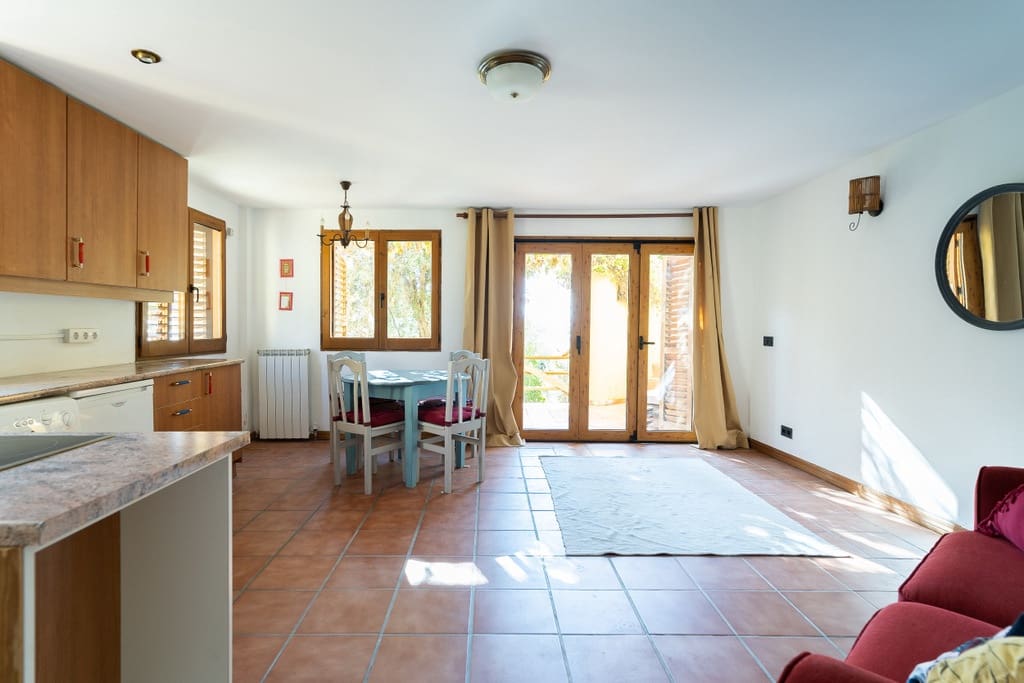 5 bedroom Villa for sale in Niguelas with pool garage - € 465,000 (Ref: 9420662)