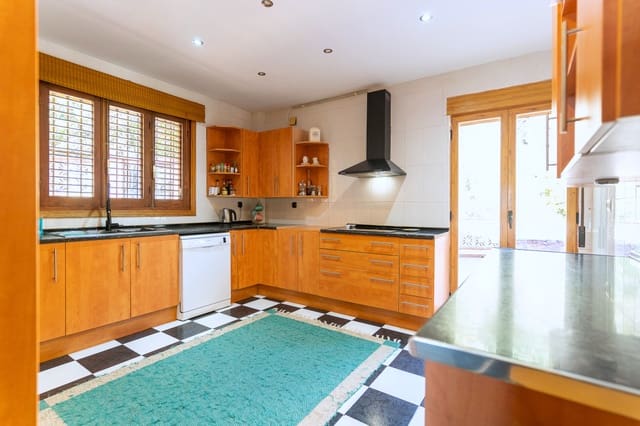 5 soveværelse Villa til salg i Nigüelas med swimmingpool garage - € 465.000 (Ref: 9420662)