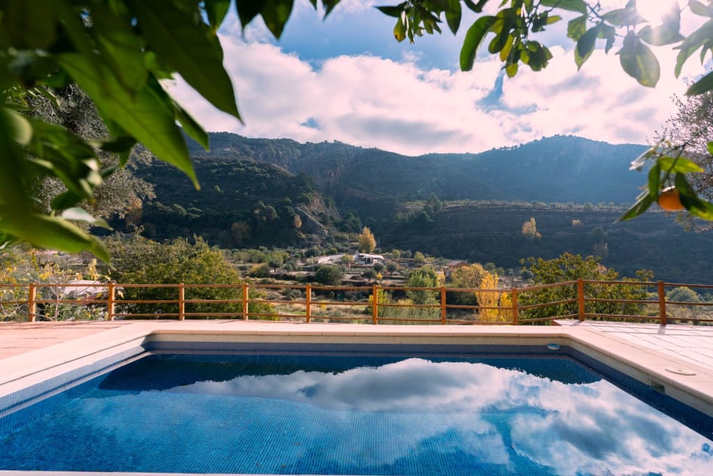 5 bedroom Villa for sale in Niguelas with pool garage - € 465,000 (Ref: 9420662)