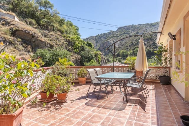 5 soveværelse Villa til salg i Nigüelas med swimmingpool garage - € 465.000 (Ref: 9420662)