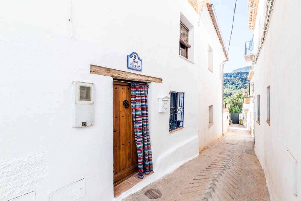 2 quarto Casa em Banda para venda em Albunuelas - 85 000 € (Ref: 9650373)