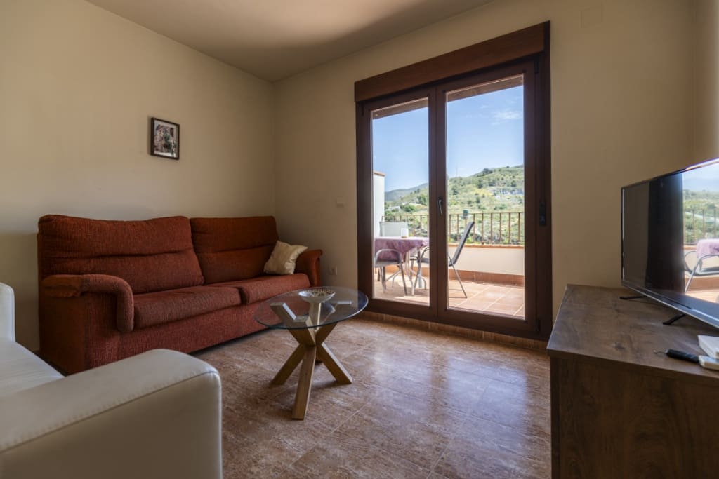 2 bedroom Apartment for sale in Velez de Benaudalla with pool garage - € 139,000 (Ref: 9806735)