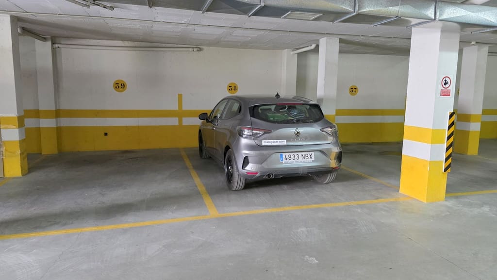 2 bedroom Apartment for sale in Velez de Benaudalla with pool garage - € 139,000 (Ref: 9806735)