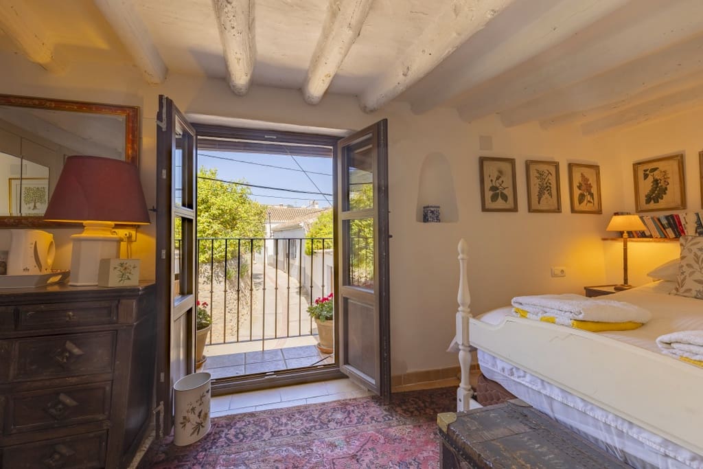 5 quarto Casa em Banda para venda em El Pinar com piscina - 398 000 € (Ref: 9814666)
