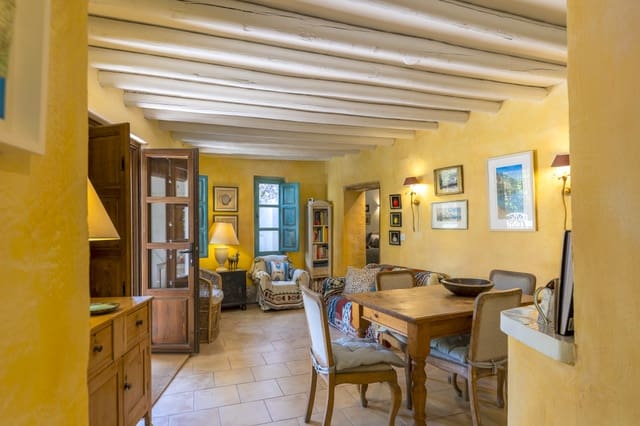 5 quarto Casa em Banda para venda em Pinos del Valle, El Pinar com piscina - 398 000 € (Ref: 9814666)