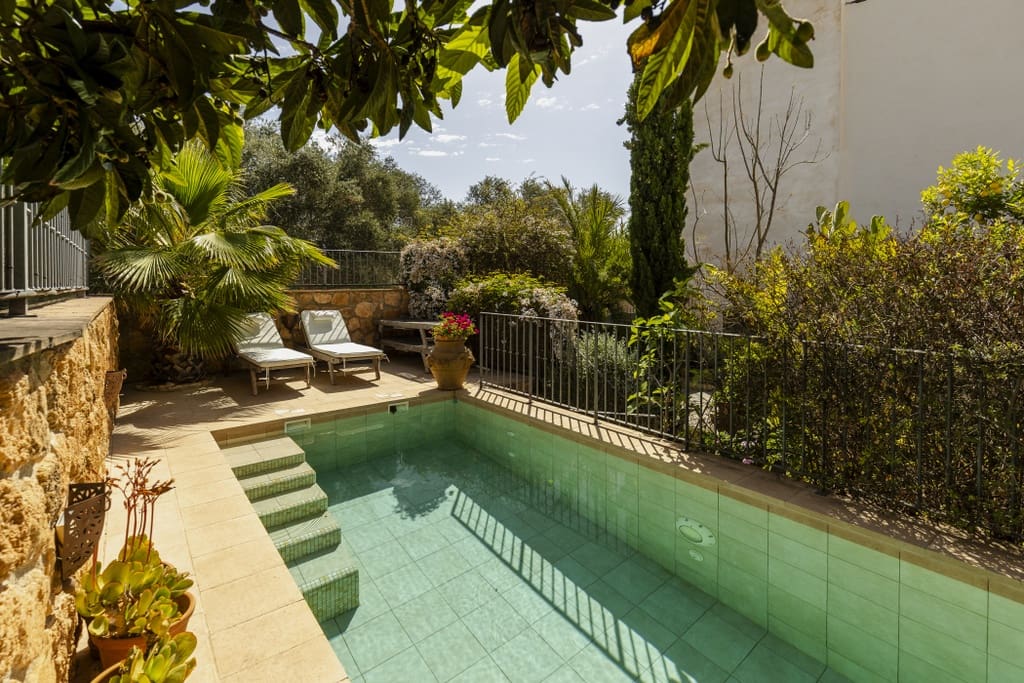 5 quarto Casa em Banda para venda em El Pinar com piscina - 398 000 € (Ref: 9814666)