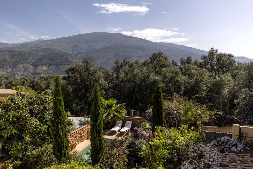 5 quarto Casa em Banda para venda em El Pinar com piscina - 398 000 € (Ref: 9814666)