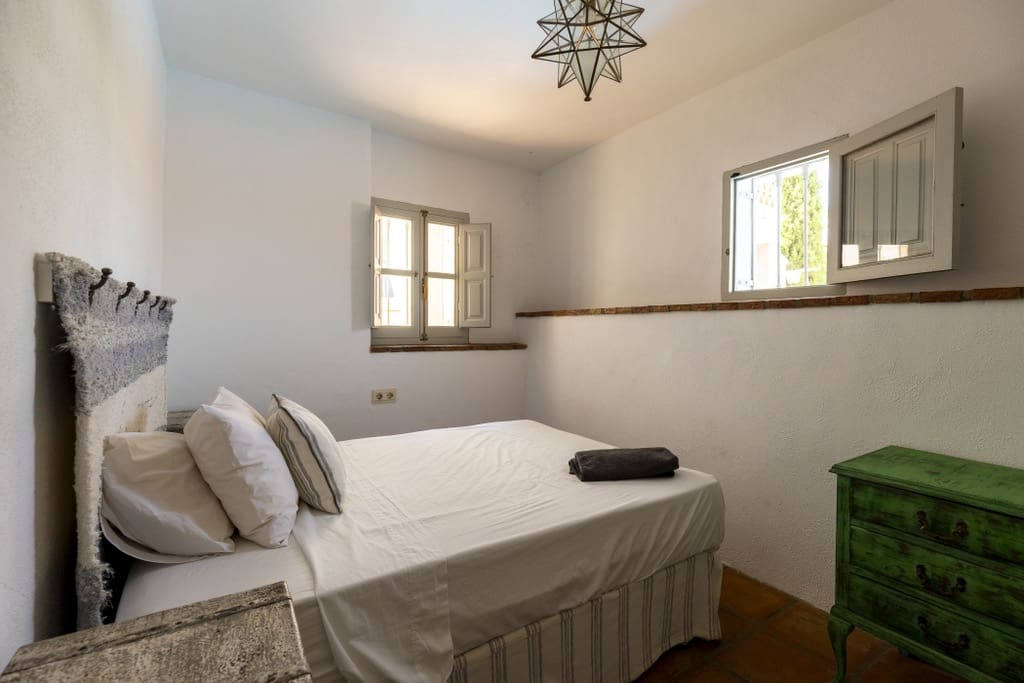 5 sypialnia Willa na sprzedaż w El Pinar z basenem garażem - 449 000 € (Ref: 9940801)
