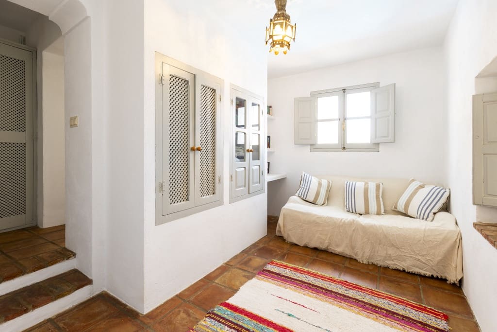 5 sypialnia Willa na sprzedaż w El Pinar z basenem garażem - 449 000 € (Ref: 9940801)