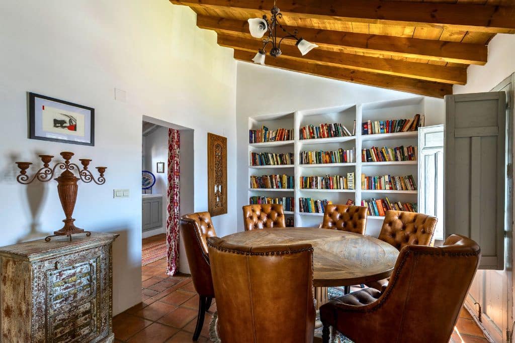 5 sypialnia Willa na sprzedaż w El Pinar z basenem garażem - 449 000 € (Ref: 9940801)