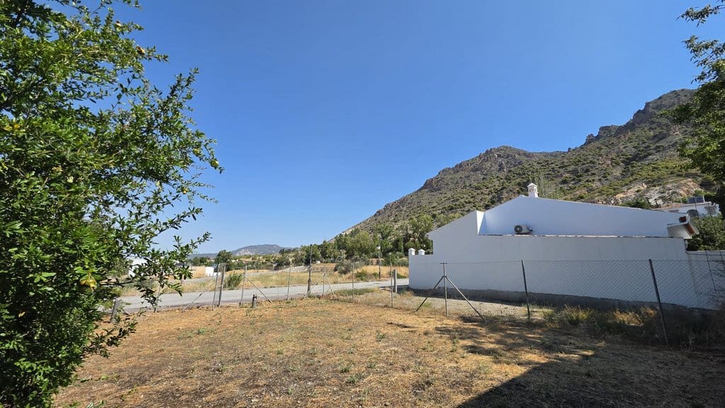 Mark till salu i Niguelas - 69 000 € (Ref: 9964401)