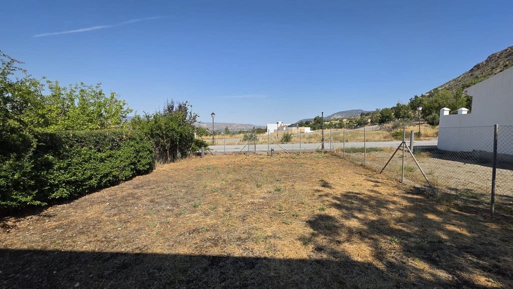 Mark till salu i Niguelas - 69 000 € (Ref: 9964401)