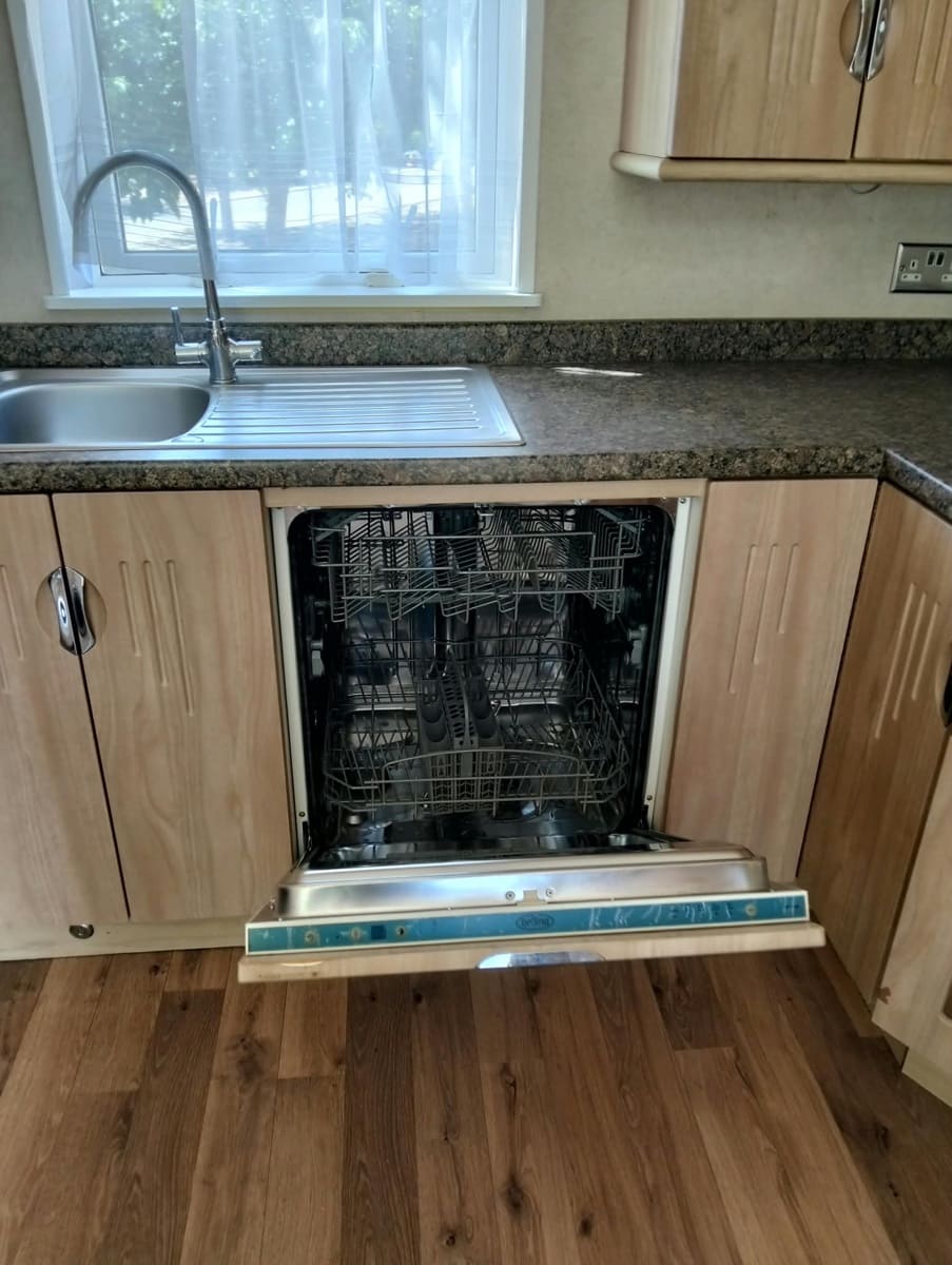 2 slaapkamer Stacaravan te koop in Sant Jordi met zwembad garage - € 58.238 (Ref: 10070125)