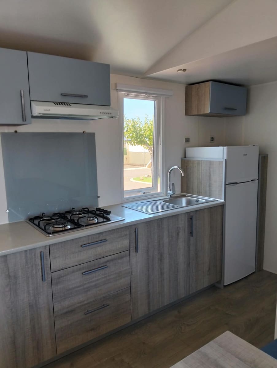 2 Zimmer Mobilhaus zu verkaufen in Moncofa mit Pool Garage - 33.900 € (Ref: 10073318)