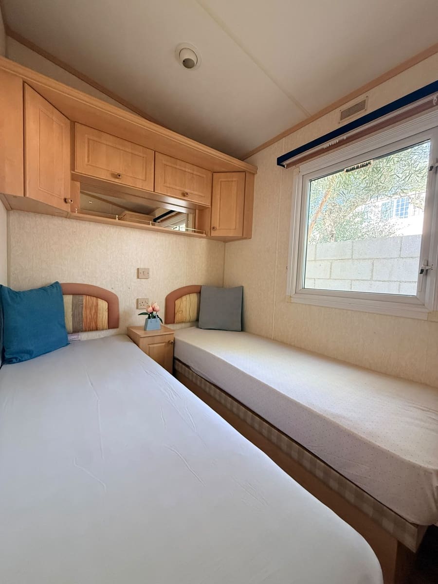 2 bedroom Mobile Home for sale in Los Corrales with pool - € 39,900 (Ref: 10111192)