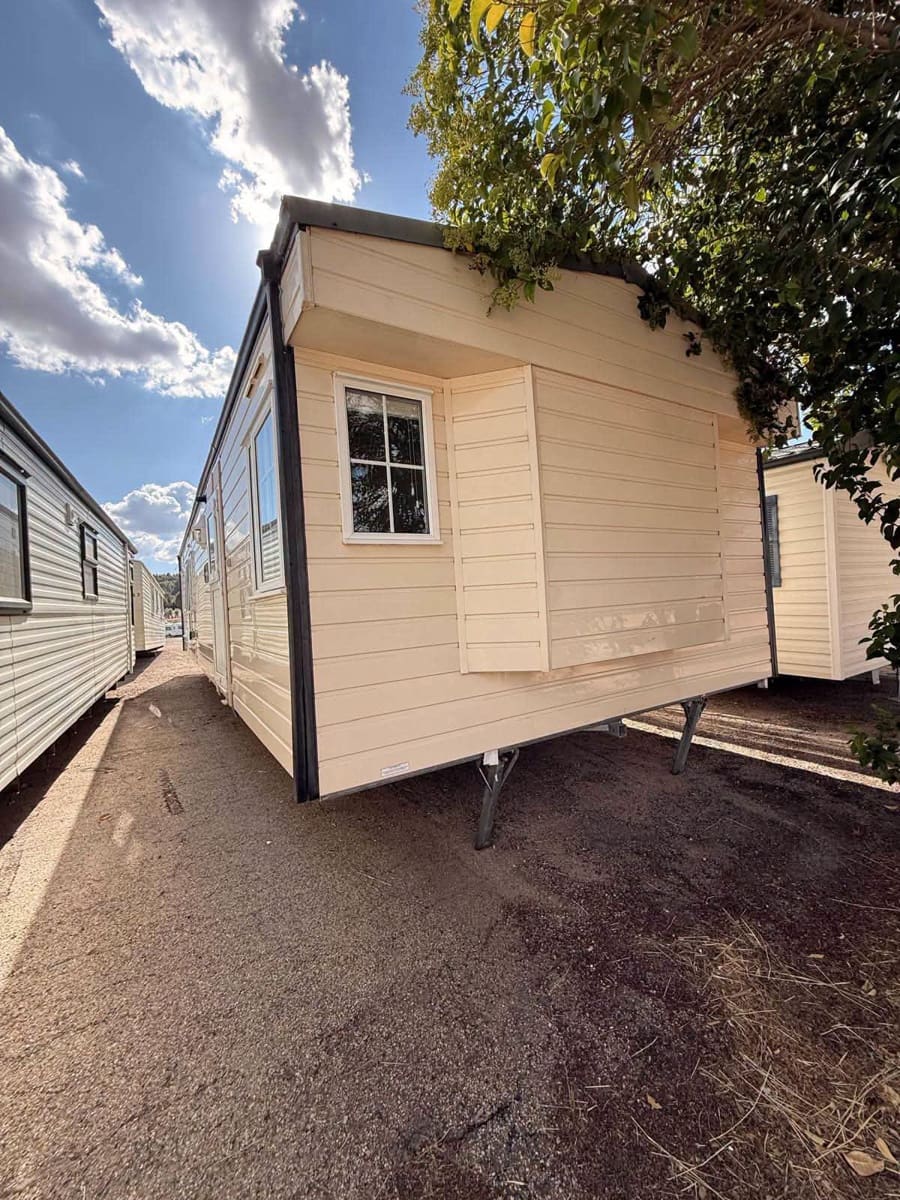 2 soveværelse Mobilhome til salg i Los Corrales med swimmingpool garage - € 45.000 (Ref: 10154329)