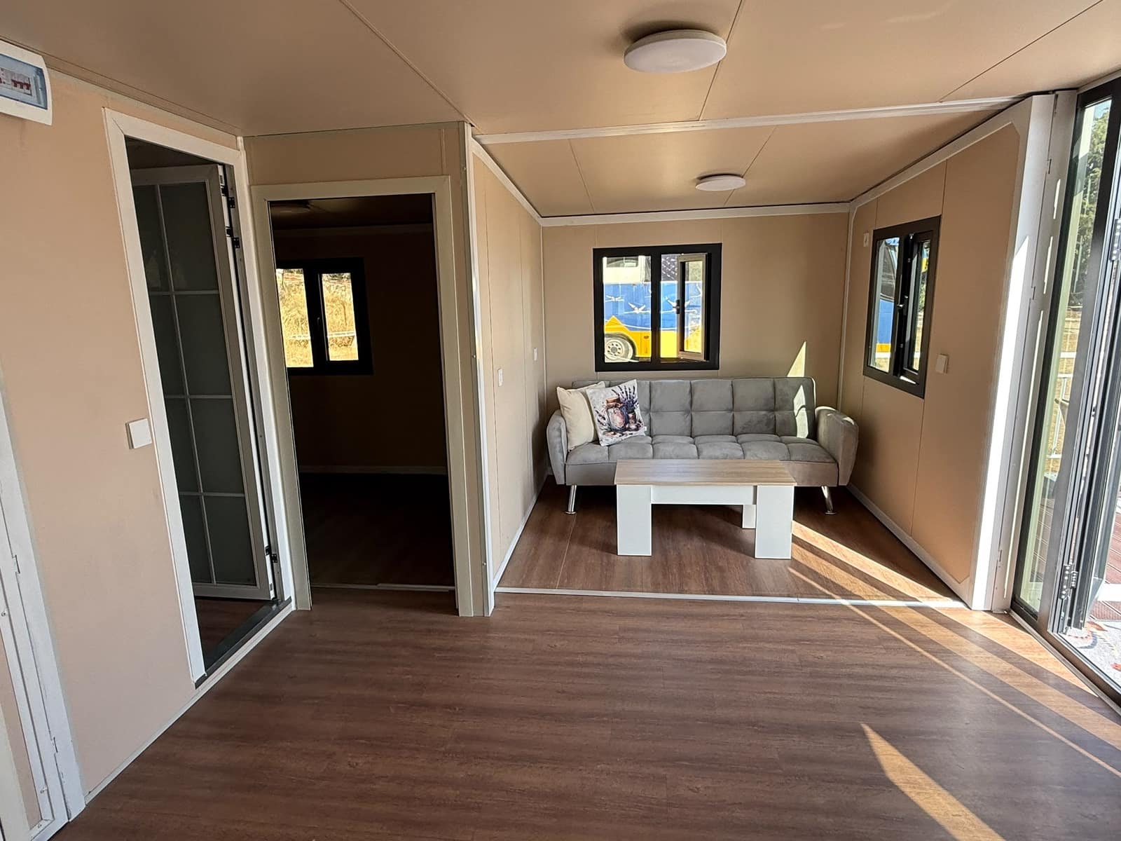 Casa Móvil de 2 habitaciones en Los Corrales en venta con piscina garaje - 27.950 € (Ref: 10154365)