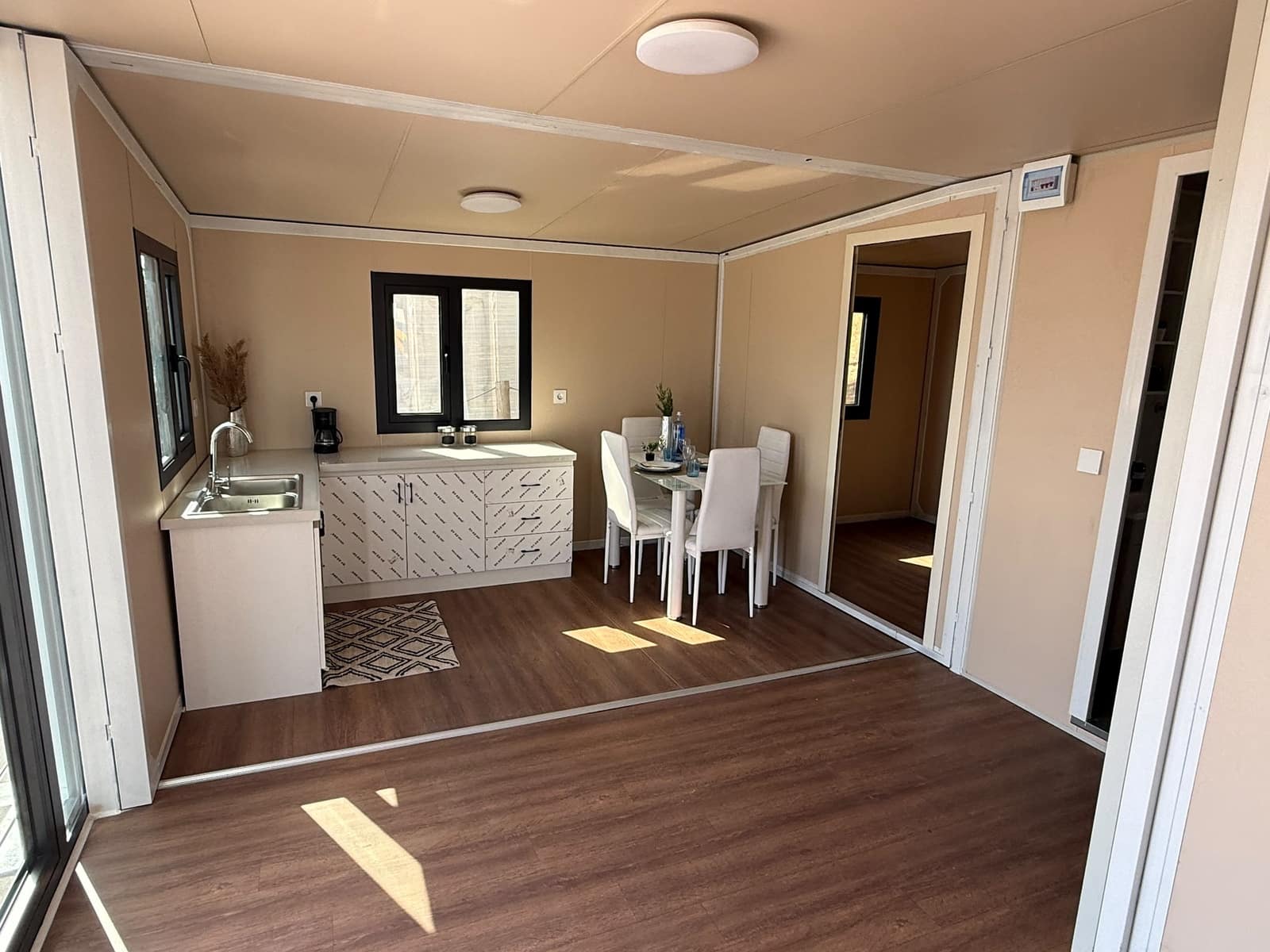 Casa Móvil de 2 habitaciones en Los Corrales en venta con piscina garaje - 27.950 € (Ref: 10154365)