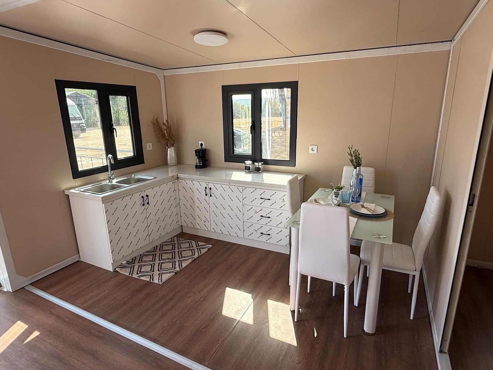 Casa Móvil de 2 habitaciones en Los Corrales en venta con piscina garaje - 27.950 € (Ref: 10154365)