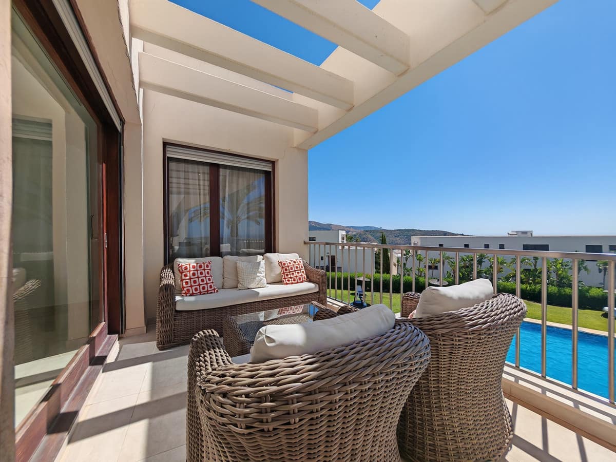 3 slaapkamer Appartement te koop in Los Monteros met zwembad garage - € 515.000 (Ref: 10004183)