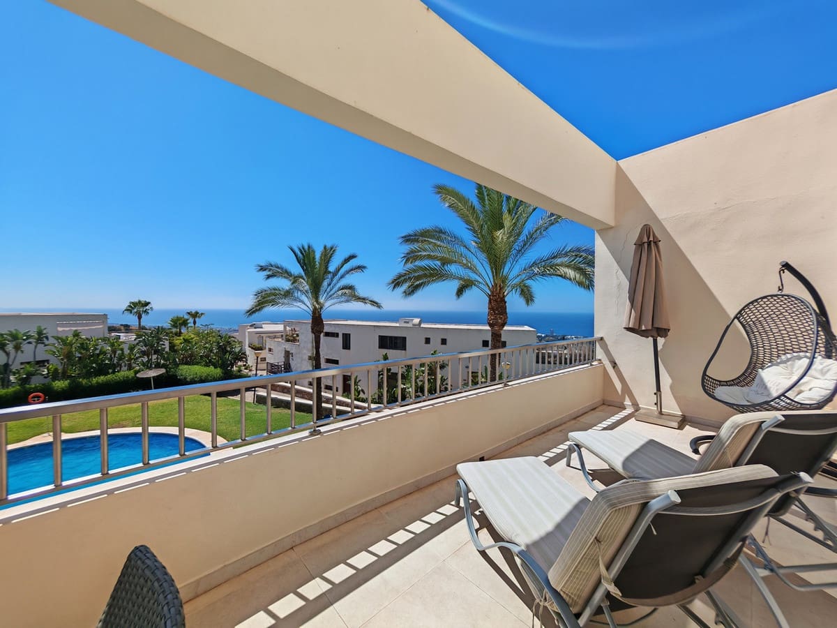 3 slaapkamer Appartement te koop in Los Monteros met zwembad garage - € 515.000 (Ref: 10004183)