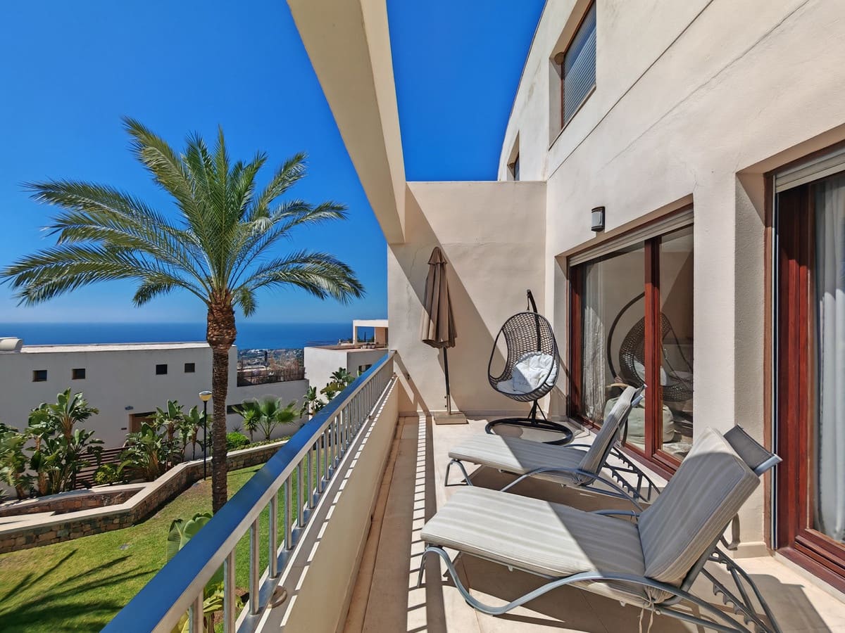 3 slaapkamer Appartement te koop in Los Monteros met zwembad garage - € 515.000 (Ref: 10004183)