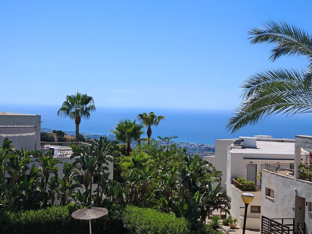 3 slaapkamer Appartement te koop in Los Monteros met zwembad garage - € 515.000 (Ref: 10004183)
