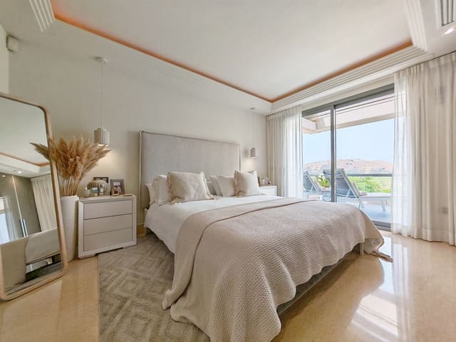 3 bedroom Apartment for sale in Benahavís with pool garage - € 825,000 (Ref: 10005636)