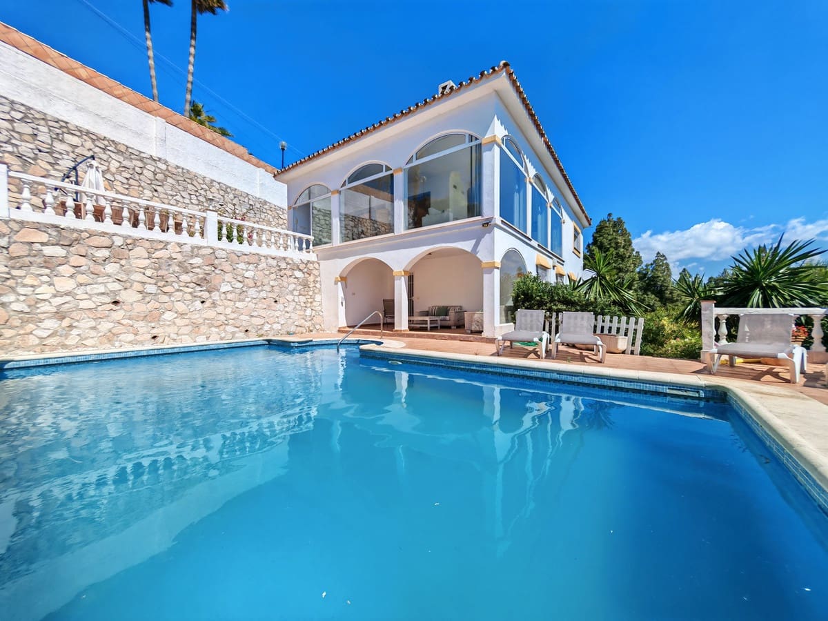 4 quarto Moradia para venda em El Chaparral com piscina garagem - 996 000 € (Ref: 10017528)