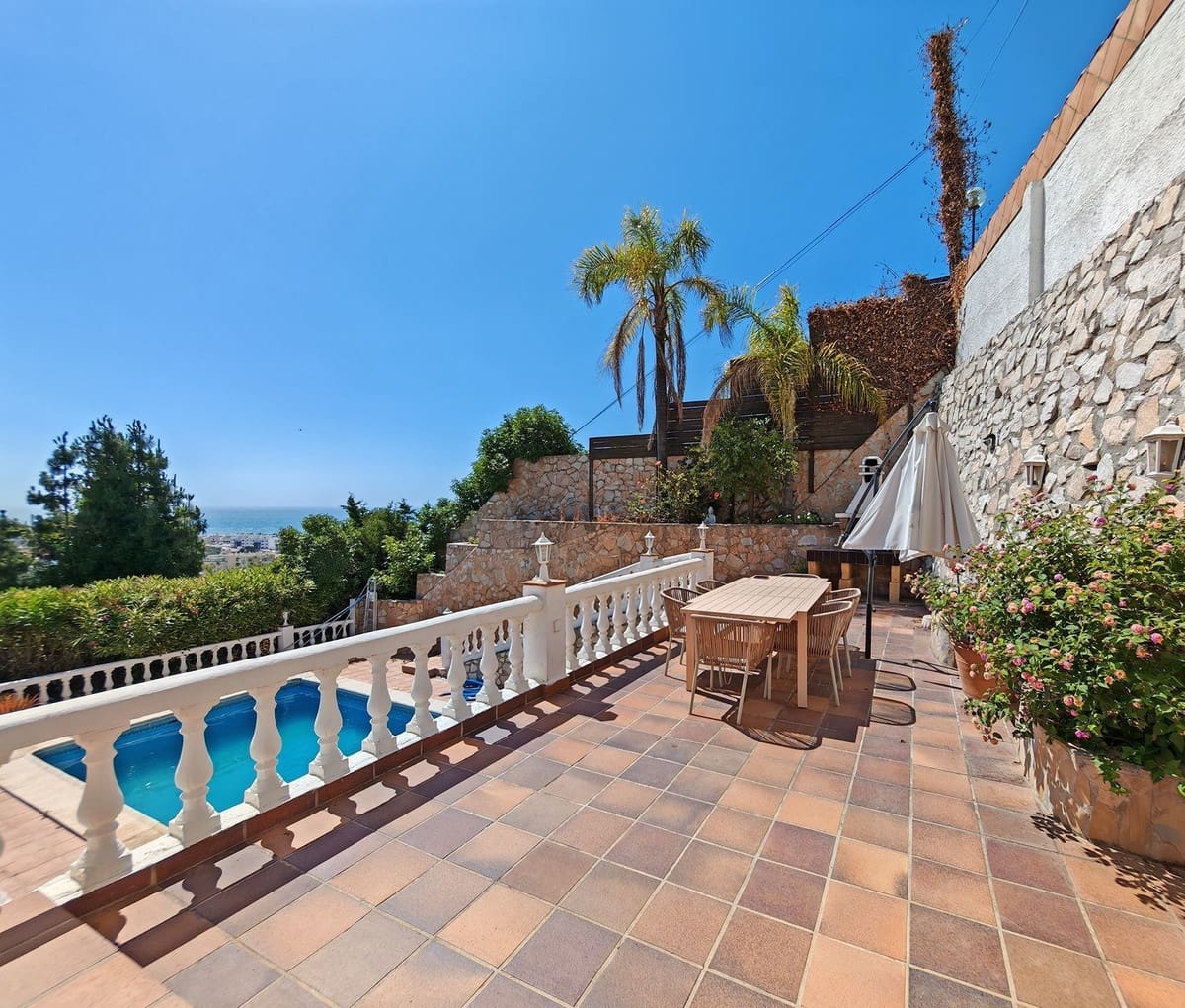 4 quarto Moradia para venda em El Chaparral com piscina garagem - 996 000 € (Ref: 10017528)