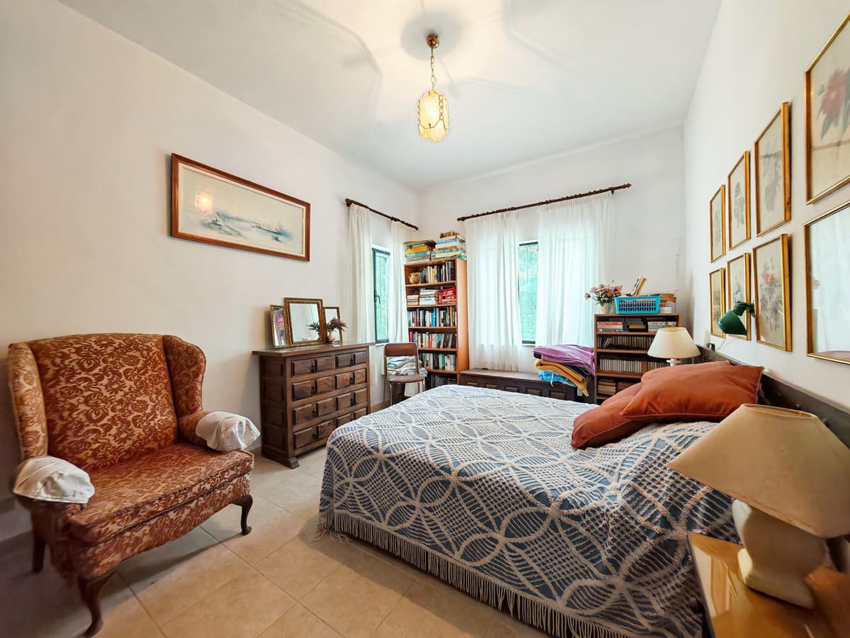 3 soverom Villa til salgs i Mijas Costa med svømmebasseng garasje - € 995 000 (Ref: 10022491)