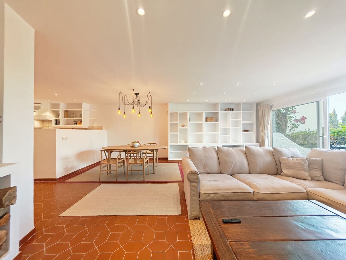 4 chambre Maison de Ville à vendre à Los Monteros avec piscine - 620 000 € (Ref: 10025638)
