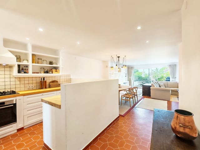 4 chambre Maison de Ville à vendre à Los Monteros, Marbella avec piscine - 620 000 € (Ref: 10025638)