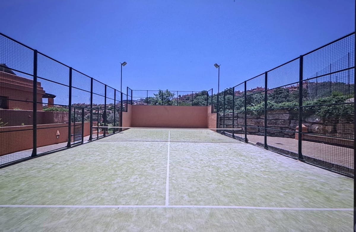3 bedroom Apartment for sale in La Mairena with pool garage - € 568,000 (Ref: 10025639)