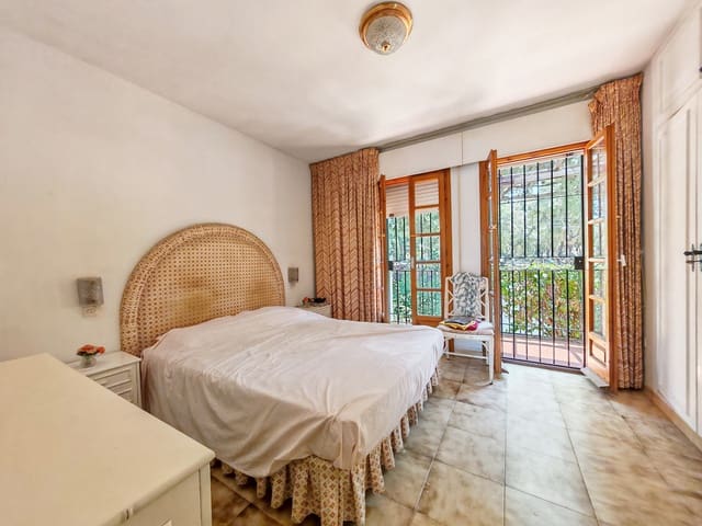 2 sypialnia Dom na sprzedaż w Elviria, Marbella z basenem - 315 000 € (Ref: 10026173)