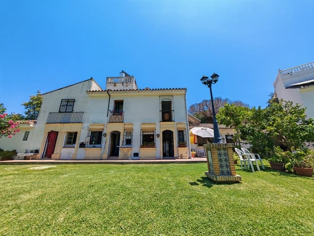 2 sypialnia Dom na sprzedaż w Elviria, Marbella z basenem - 315 000 € (Ref: 10026173)
